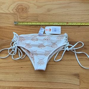 Billabong Hawaii crochet low rise surf bikini bottoms cheeky capsule legacy